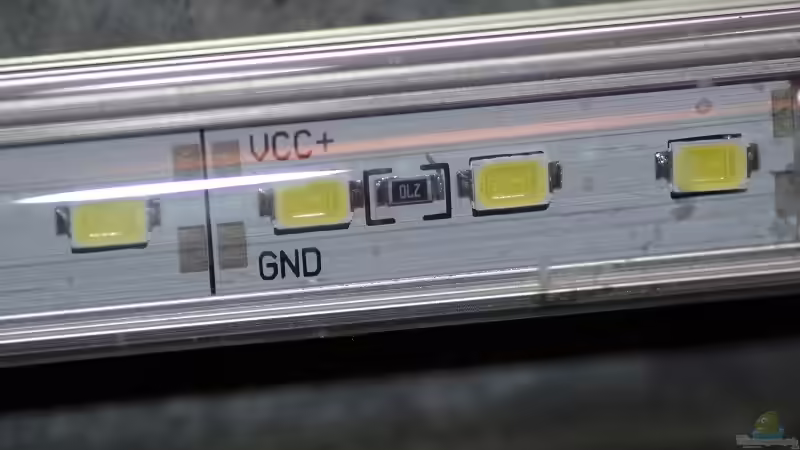 Technik im Aquarium Becken 30769 von Nobody (41)