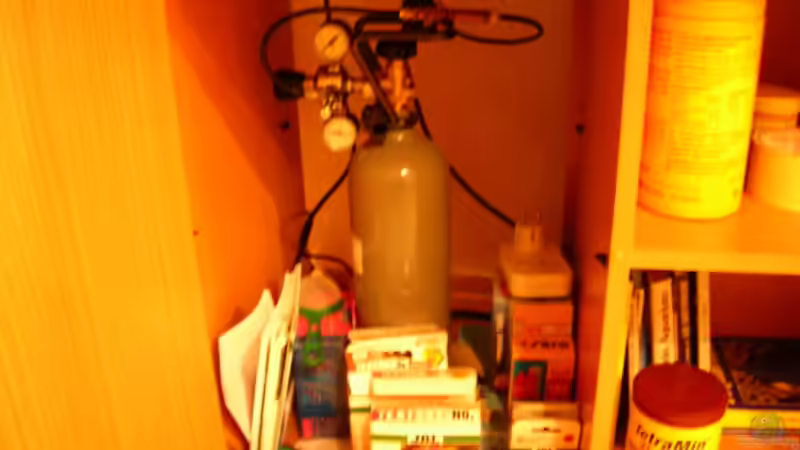 Technik im Aquarium Becken 3526 von Burgherr (12)