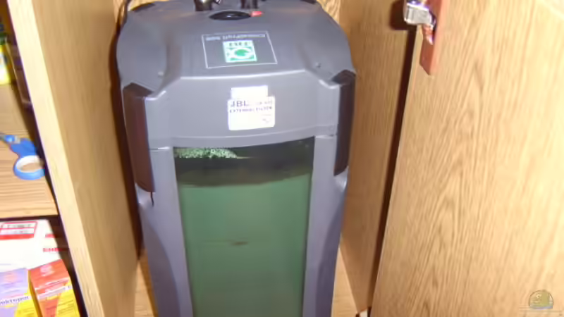 Technik im Aquarium Becken 4991 von Kerstin Gade (4)