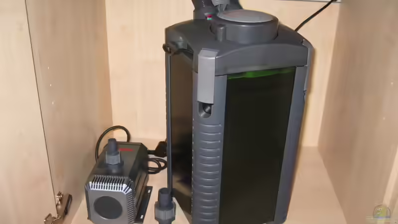 Technik im Aquarium Becken 5784 von Qthree (9)