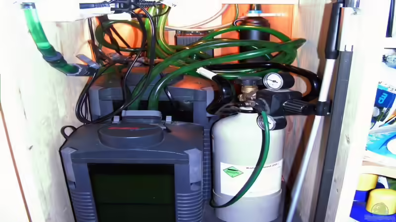 Technik im Aquarium Becken 6695 von kaulquappe (7)