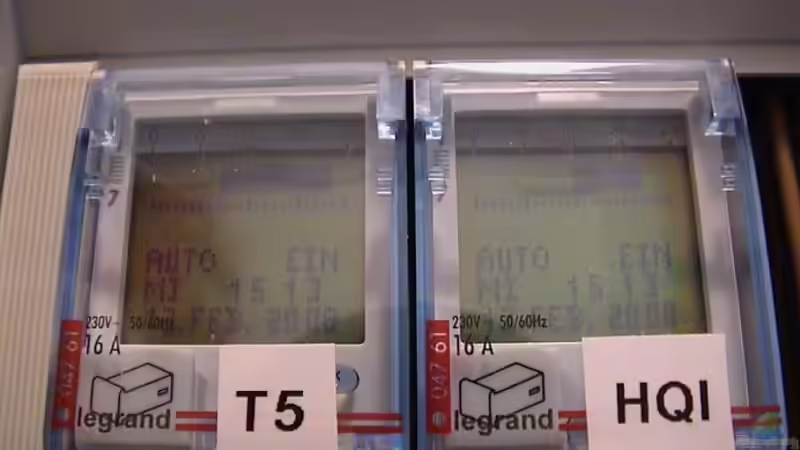 Technik im Aquarium Becken 8006 von Michael Tusch (8)