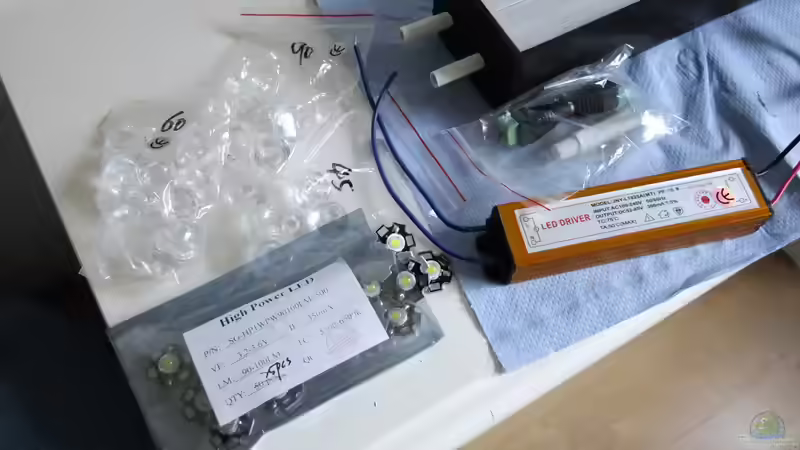 Technik im Aquarium Dunkles Amazonasdikicht von ManiacXL (37)