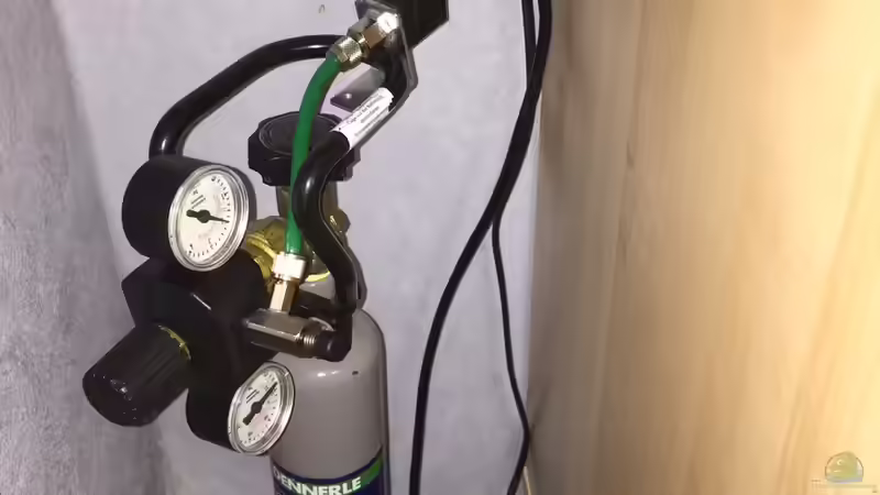 Technik im Aquarium Garnelen Cube von DL (23)