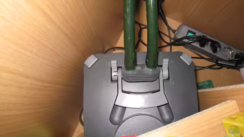 Technik im Aquarium Juwel von Tiger Fisch (5)