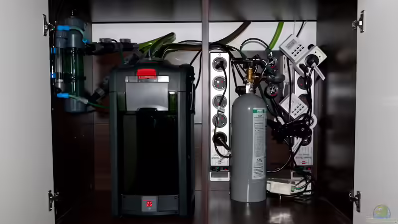 Technik im Aquarium Mein 240er Gesellschaftsbecken von OttoKowalski (6)