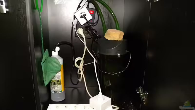 Technik im Aquarium OPEN WORLD ² von I.R.C.H.A (6)