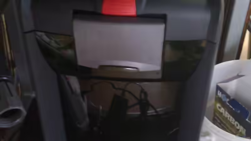 Technik im Aquarium Raumteiler von 360° Malawi (11)