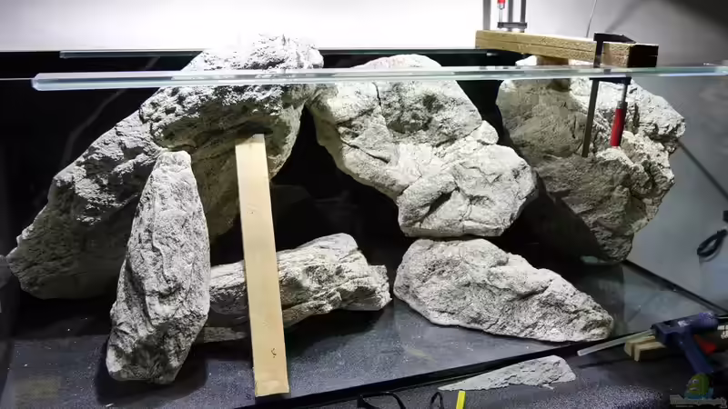 Technik im Aquarium Unterwasser-Höhle von Petr Novak (24)