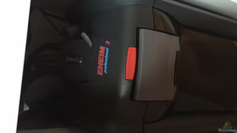 Technik im Aquarium Wohnzimmer Becken von senker (4)