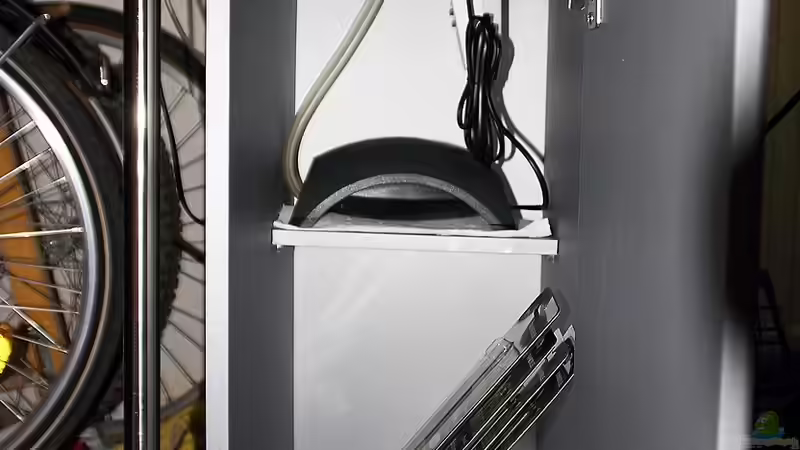 Technik im Unterschrank incl. Membranluftpumpe Tetratec APS400 von Micha (15)