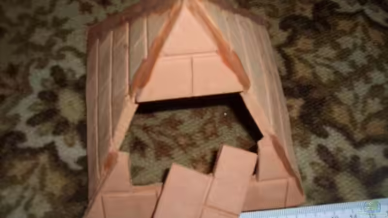 Tonhöle (Modell; Pyramide, 10???) von Tobias Ziemzek (15)