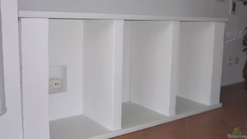 Unterschrank, Regale und Türen fehlen noch von Christiane Feldmann (12)