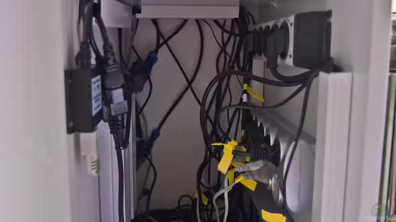 Unterschrank Abteilung ´Elekritk´ von MH (14)