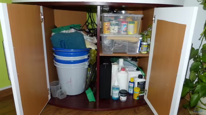 Unterschrank etwas unaufgeräumt ;-) von ~Marco~ (26)