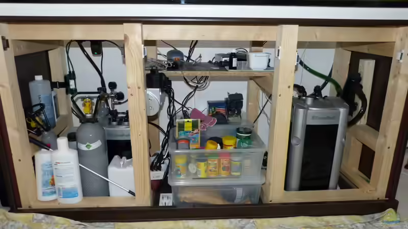 Unterschrank etwas unaufgeräumt ;-) von ~Marco~ (46)