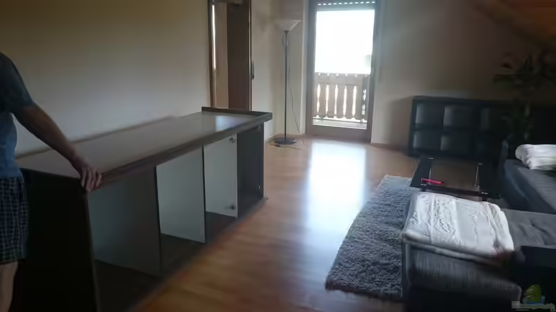 Unterschrank wurde mithilfe einer Spedition in den 1.Stock transportiert von Tobias Summerer (2)