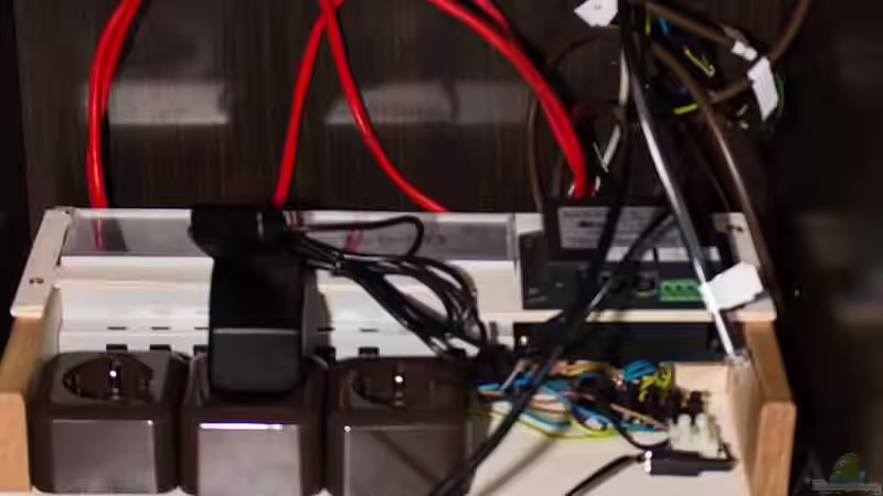 Verbauen des PowerHub sowie der Lichttechnik und dem Touchcontroler .. von AjakAndi (18)