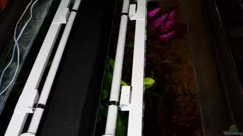 ***vordere und hintere Led-Leuchten lassen sich separat schalten (ging mit meinen Leuchtstoffröhren nicht)*** von Sue (41)