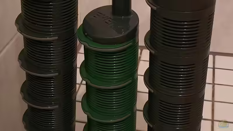 Vorfilter im Becken mit 20ppi Filterschaum von ravaka (21)