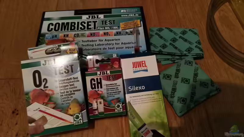 Wassertest, Silikon und Reinigungsschwamm von Max V. (16)