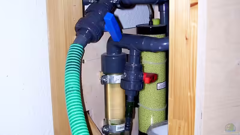 Wasserwechsel auf die schnelle Art von Techniker (2)