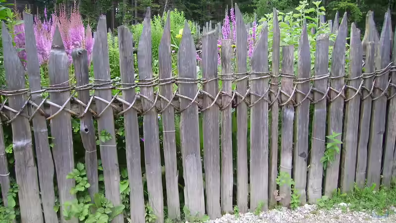 Wie macht man einen Garten(teich) kindersicher?