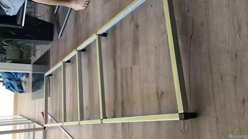 Zusammenbau des Unterbaus von stroelly (22)