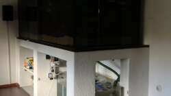 Neue Seitenverkleidung ist mit Magneten am Mauerwerk befestigt