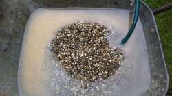 Kieswaschen für große, sieht man sehr schön die Lehmrückstände