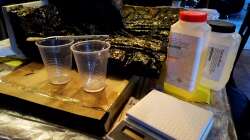 Erste lage Epoxydharz aufgetragen