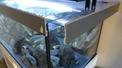 Die Glasabdeckscheiben und Blende