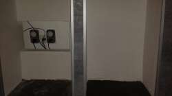 Unterschrank mit Steckdosenleiste