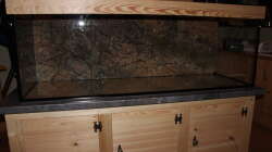 Unterschrank, Rückwand und Abdeckung fertig
