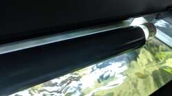 Jeweils zwei Röhren mit Reflektoren - insgesamt 3200 Lumen im Becken