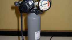 CO2 und Druckminderer mit Doppelmanometer