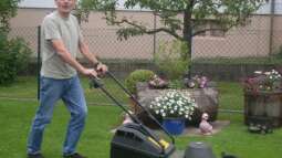 was macht da bazzi ?