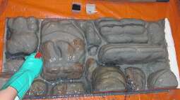 Bau Rückwand und Steine