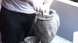 Bau Rückwand und Steine