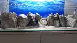 aquarium-von-der-nicky-steepcliffaufgeloest_Steine auf abgeschnittenen Styropor