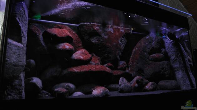 Zum Beispiel BLACK ROCK