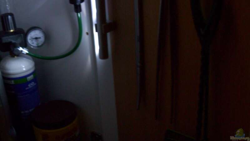 LED Stick zur Beleuchtung auf Tür montiert von kaktus-jones (40)